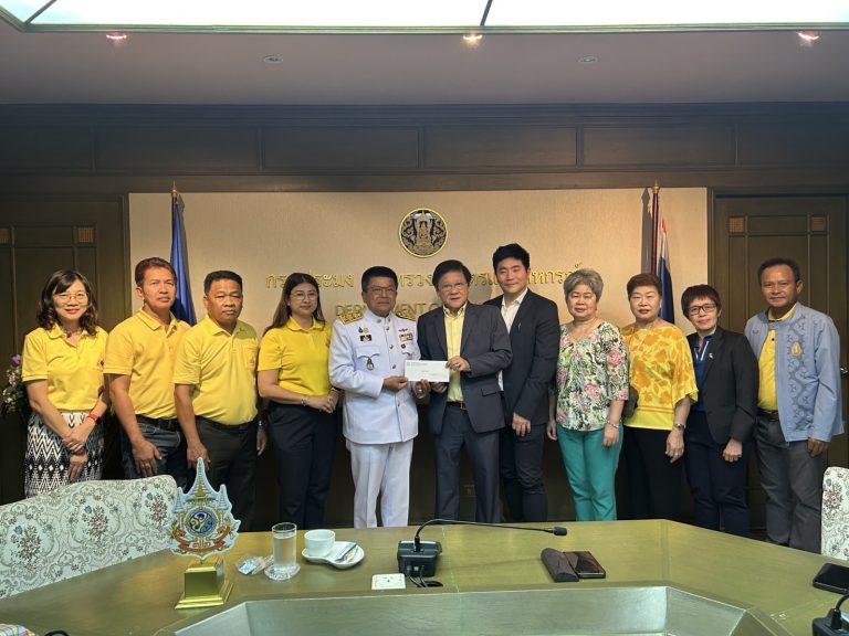 สมาคมผู้ผลิตปลาป่นไทยโดยคณะกรรมการบริหารสมาคมฯและสมาชิก ร่วมบริจาคเงินเพื่อจัดซื้อเครื่องอุปโภคและบริโภค ช่วยเหลือผู้อพยพที่ศูนย์พักพิงชายแดน ที่ได้รับผลกระทบจากเหตุการณ์ไม่สงบ ไทย-กัมพูชา